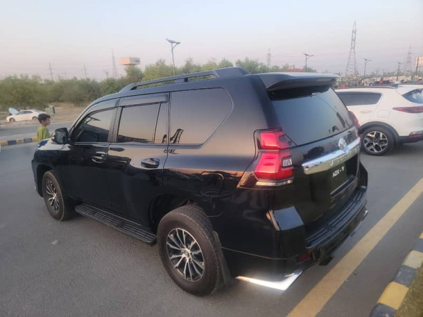 toyota-land-cruiser-2016-big-8