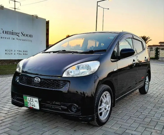 toyota-yaris-sedan-gli-mt-13-big-0