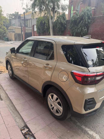 toyota-raize-xs-big-0