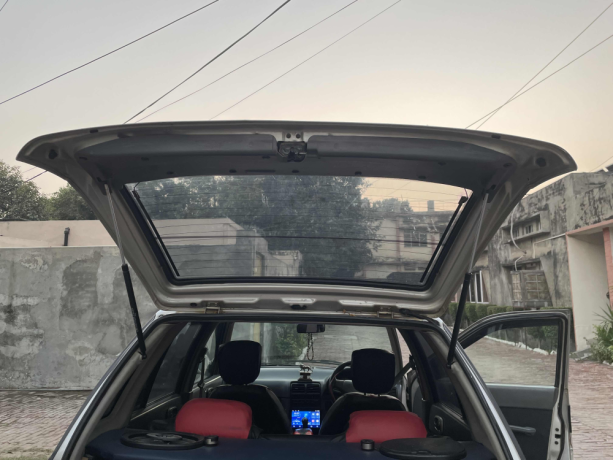 suzuki-cultus-2005-big-7