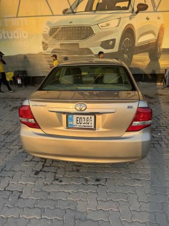 toyota-corolla-axio-g-big-3