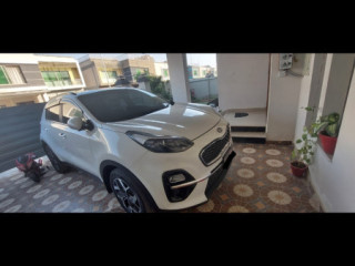 kia-sportage-fwd-2021