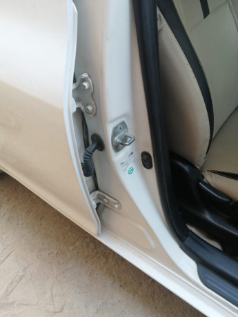 toyota-belta-2007-reg-2012-1300cc-white-big-4