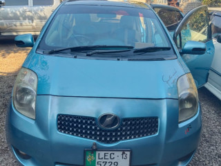 2007-vitz-13