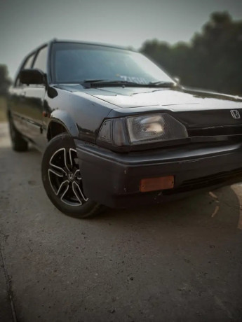 honda-civic-exi-black-beauty-less-price-big-8