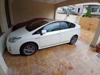 toyota-prius-g-touring-adaptive-cruise-control